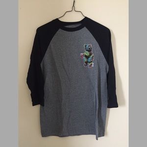 Quarter Sleeve Graphic T-Shirt